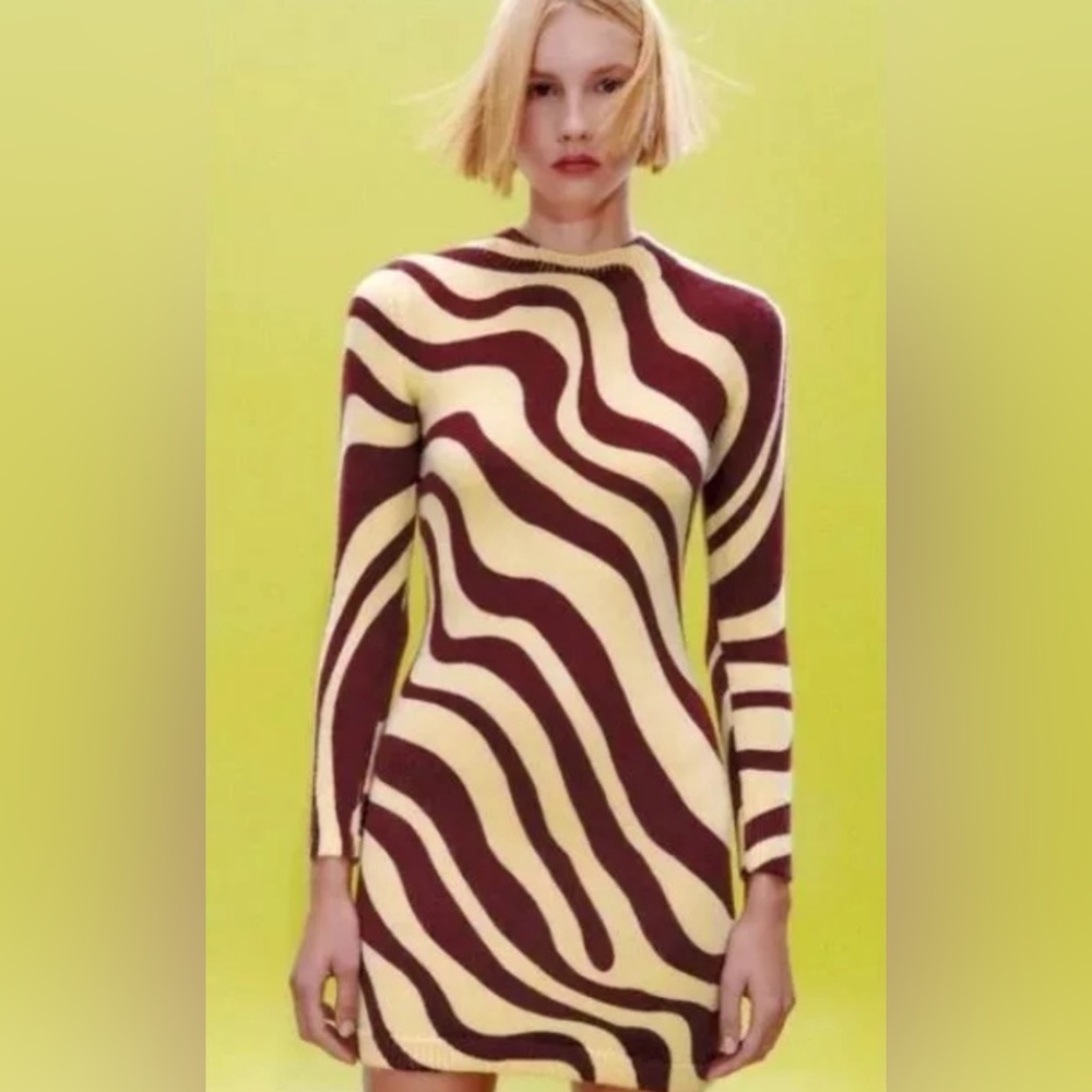 JACQUARD KNIT DRESS